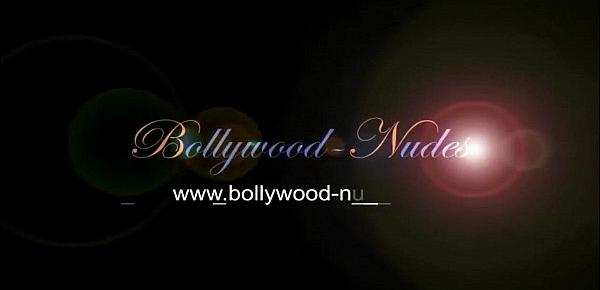  Bollywood Indian Babe So Seductive